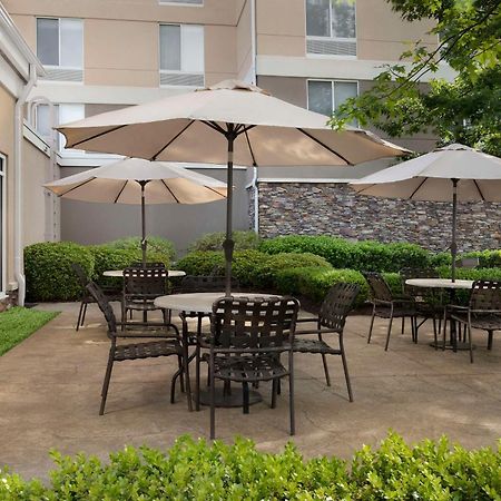 Hilton Garden Inn Raleigh Capital Blvd I-540 Eksteriør billede