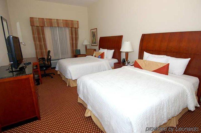 Hilton Garden Inn Raleigh Capital Blvd I-540 Eksteriør billede